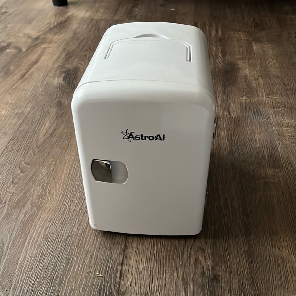 AstroAI Skin Care Refrigerator